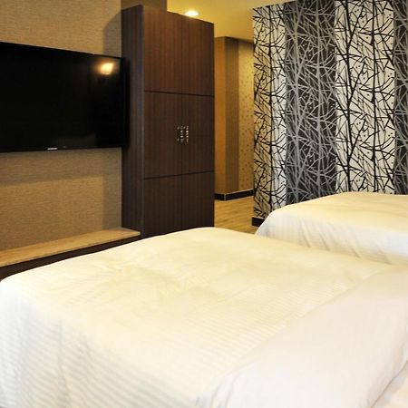Maple Hotel Tainan Eksteriør billede