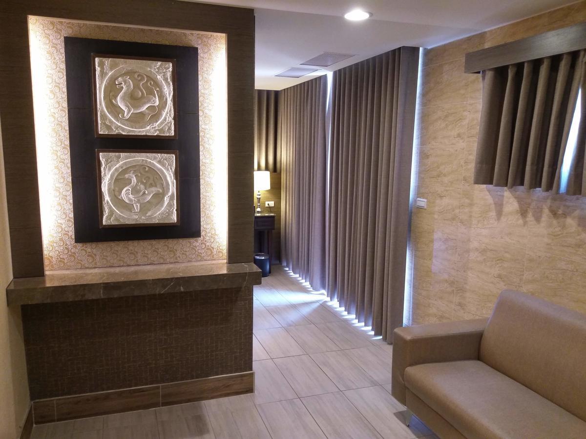 Maple Hotel Tainan Eksteriør billede